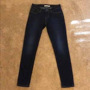 Levi’s 711 Skinny Jeans
